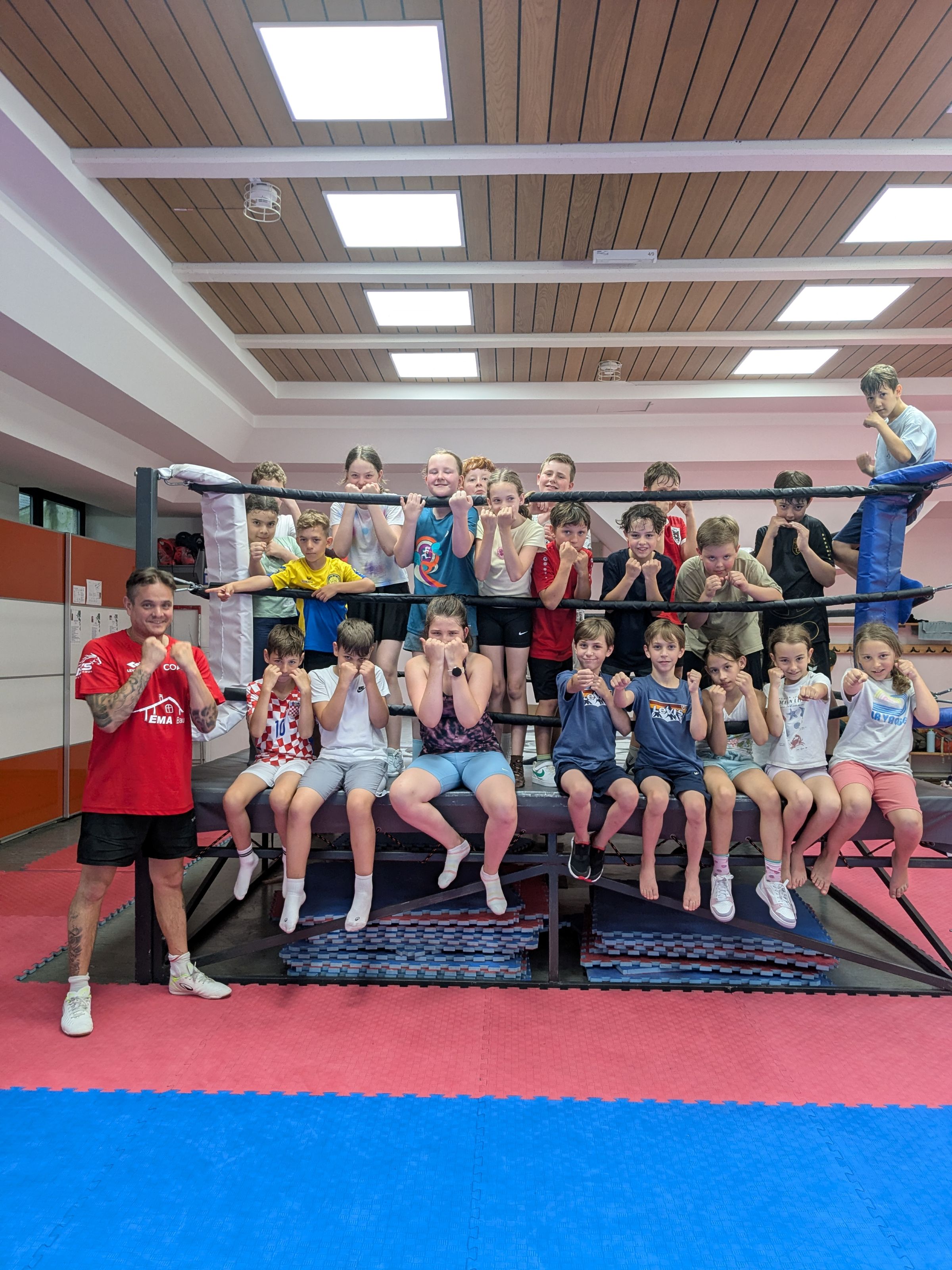 4D Kickboxen.jpg